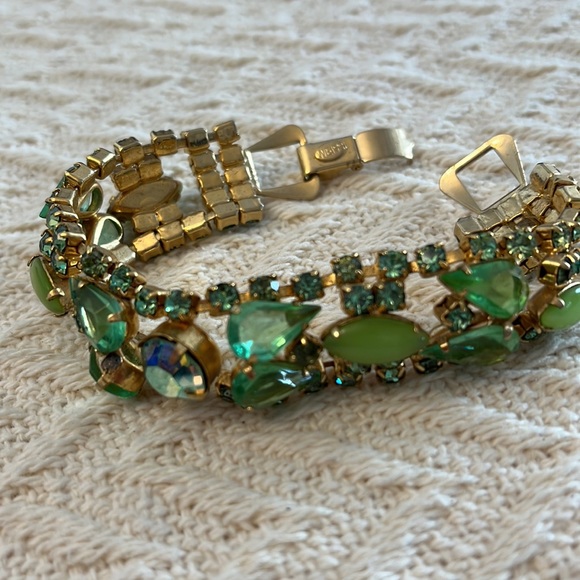 Vintage Weiss GREEN Rhinestone Bracelet GORGEOUS!!! 💚 - Picture 1 of 8